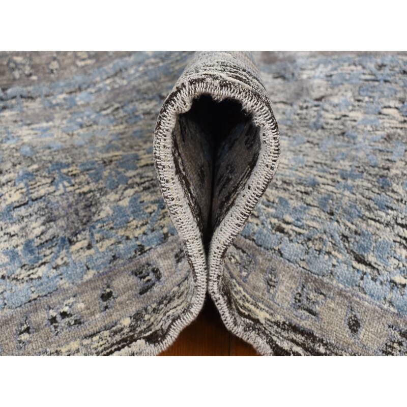 Shahbanu Rugs Columbia Blue Silk with Textured Wool HiLow Pile Mamluk